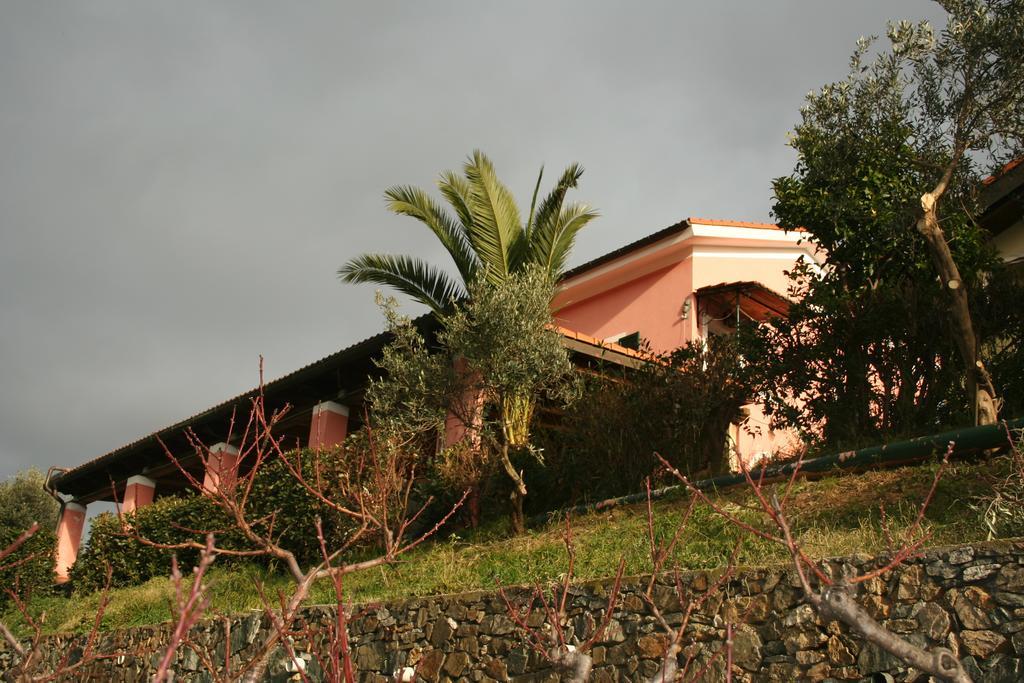 Agriturismo Cele チェッレ・リーグレ エクステリア 写真
